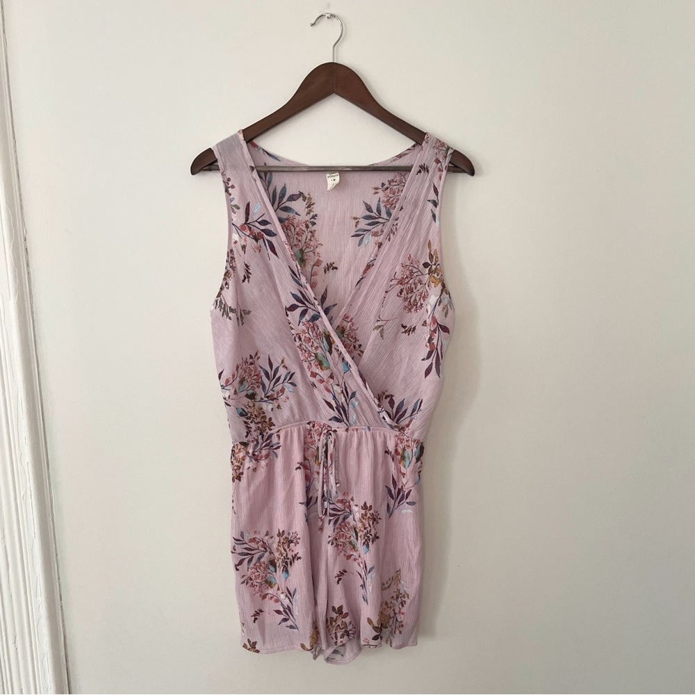 Light Pink Floral Patterned Romper Size Large